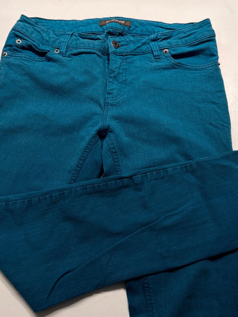 Denver Hayes Mid Rise Jeans Size 6 - Picture 3 of 5